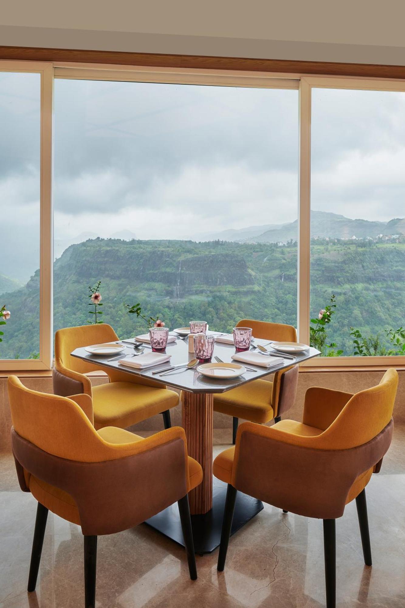 The Dukes Retreat Khandala Лонавала Екстериор снимка